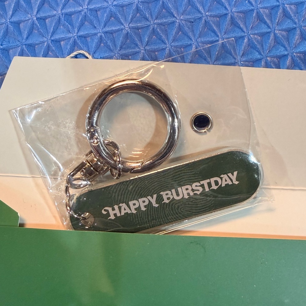 SEVENTEEN Official Pop-up Merch 'Happy Burstday' Keychain